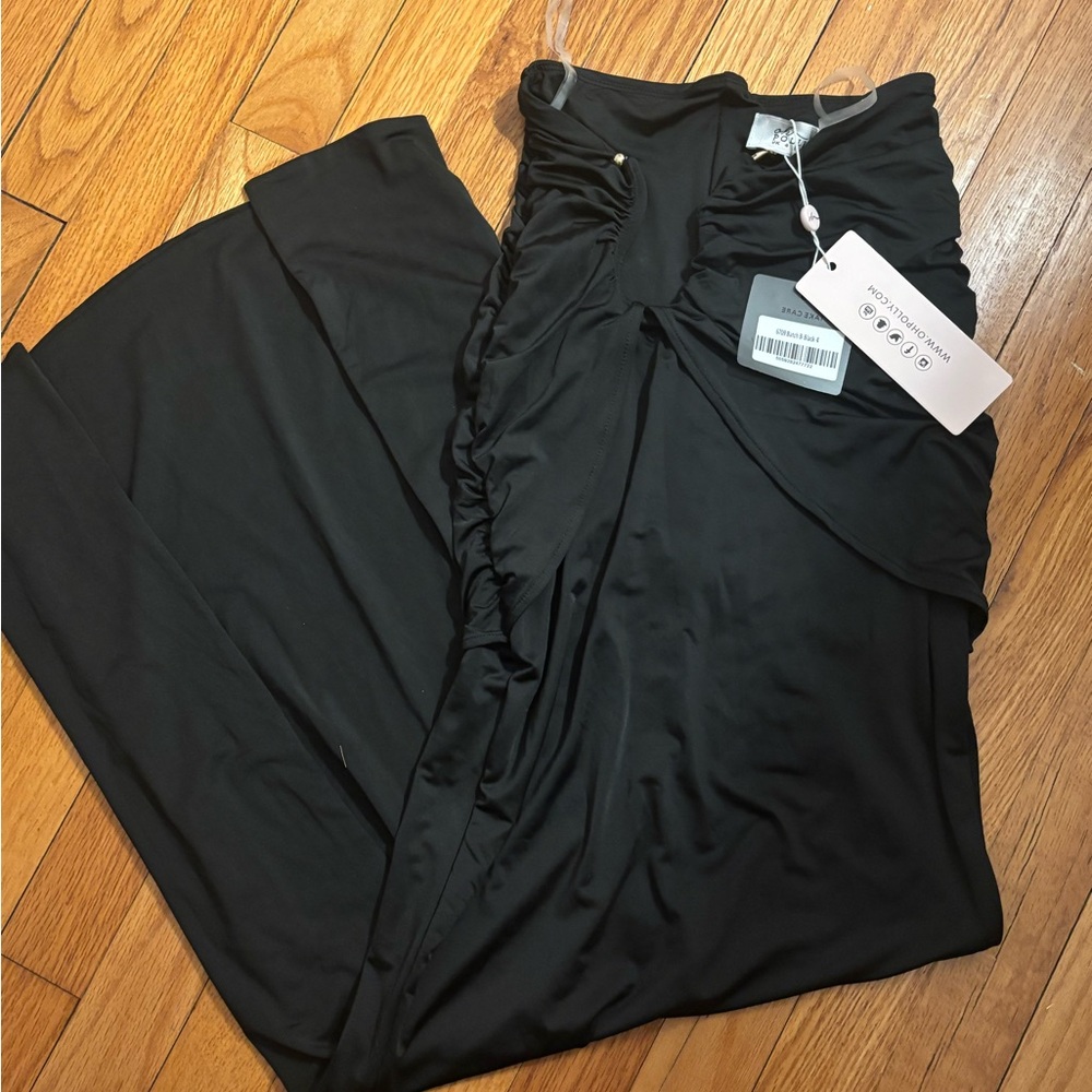 Oh Polly Black Ruched Skirt